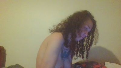 Unejeunebrat webcam model stream image