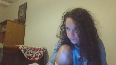 Unejeunebrat webcam model stream image