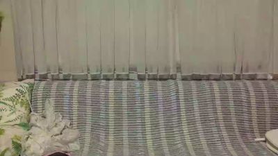 dafnesqueeze webcam model stream image