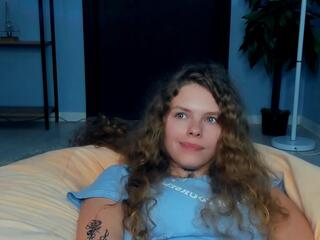 Tayte Elin webcam model stream image