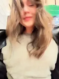 Peachy_Dream webcam model stream image