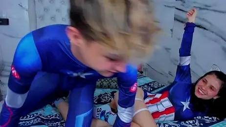 Ari_and_Storm webcam model stream image