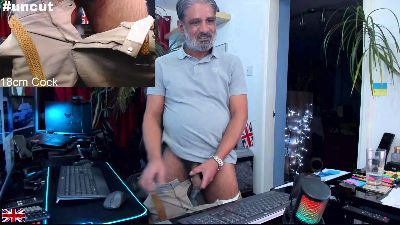 OnlineBossUK webcam model stream image