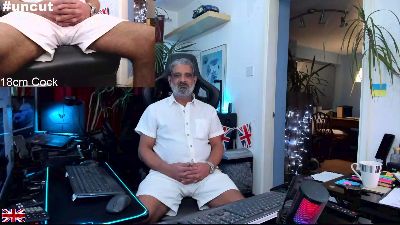 OnlineBossUK webcam model stream image