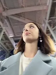 DollyTall webcam model stream image