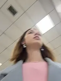 DollyTall webcam model stream image