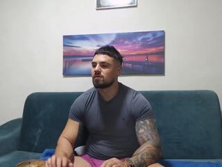 Tiberius Hunk webcam model stream image