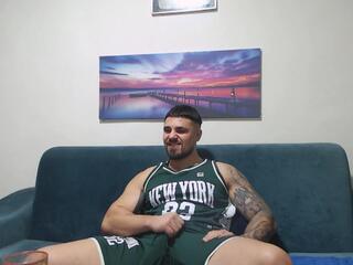 Tiberius Hunk webcam model stream image