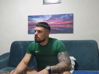 Tiberius Hunk webcam model stream image