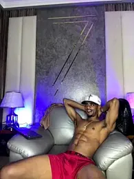 AaronCruz_ webcam stripchat model stream image