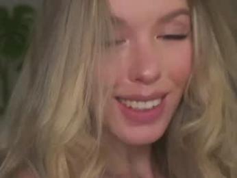 agent_blonde webcam model stream image