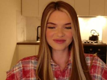 mirrra webcam model stream image