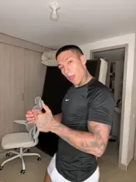 sendfer webcam stripchat model stream image