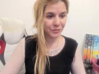 artsyandcraftsy_ webcam model stream image