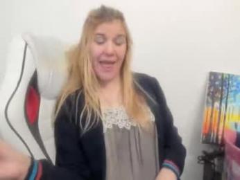 artsyandcraftsy_ webcam model stream image