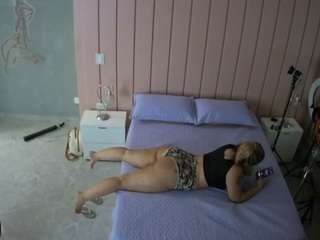 voyeurcam-casa-salsa-bedroom-1 webcam model stream image