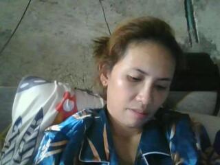 Bella Islove webcam model stream image