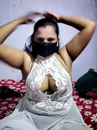 Lusty_mussty webcam model stream image