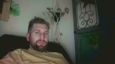 Dongerson222 webcam model stream image