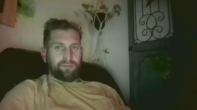 Dongerson222 webcam model stream image