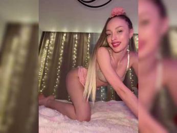 Milana-me webcam model stream image