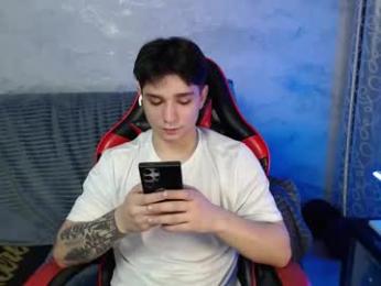 rik_and webcam model stream image