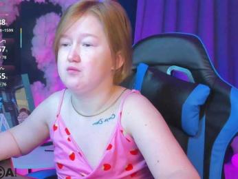 Sara-Moor webcam model stream image