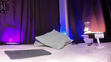 Colstorw_ webcam model stream image