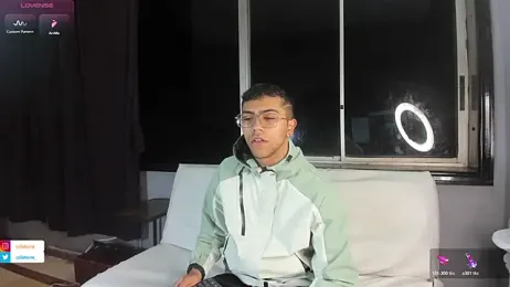 Colstorw_ webcam model stream image