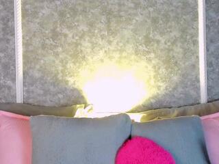 Victoria Lois webcam model stream image