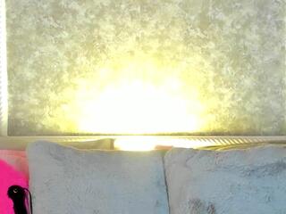 Victoria Lois webcam model stream image