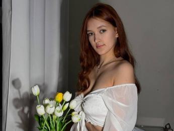 VeronaGee webcam model stream image