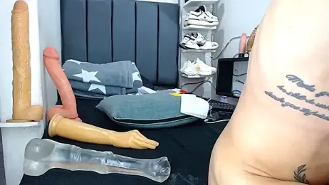 LaGersoon webcam stripchat model stream image