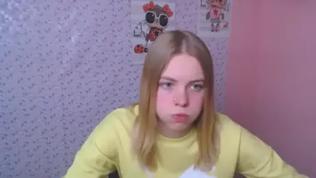 AliceFlirtt_ webcam stripchat model stream image