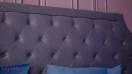 LucyAddison webcam model stream image