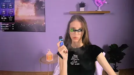 lulu_fly_ webcam model stream image