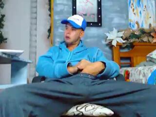 Derryck webcam model stream image