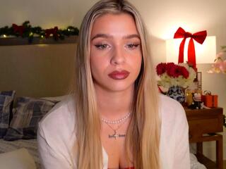 Maci Reynolds webcam model stream image