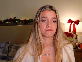 Maci Reynolds webcam model stream image