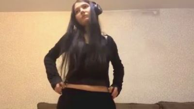 AiKerzer webcam model stream image