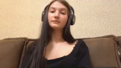 AiKerzer webcam model stream image