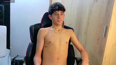 Noah-Garcia webcam model stream image