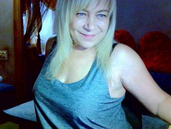 Savan35na webcam bongacams model stream image
