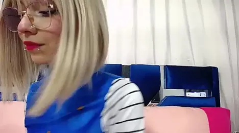 TomieJunji webcam model stream image