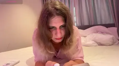 AlicePinkhead webcam model stream image