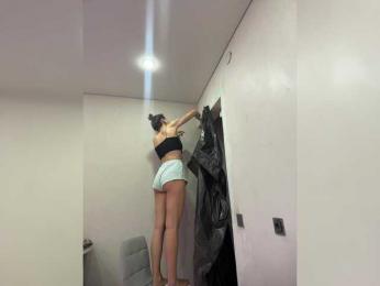 -EmilyJones- webcam model stream image