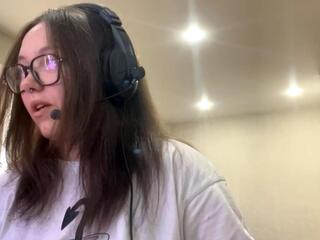 Kendra Wogan webcam model stream image