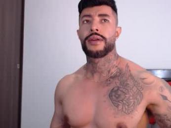 maximus_golden webcam model stream image