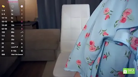 ToyaPletz webcam model stream image