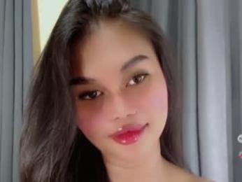 anaruru_ webcam model stream image